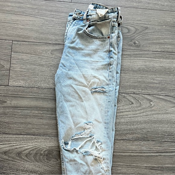 Zara straight distressed jeans - Picture 2 of 3